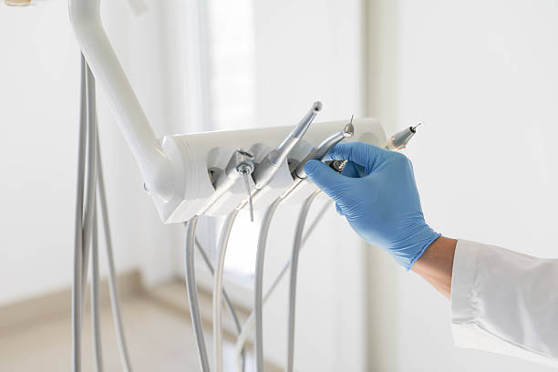 24/7 Emergency Teeth Whitening experts in Holcomb, KS